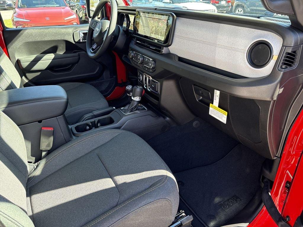 Jeep Wrangler Sport - Thumbnail 13