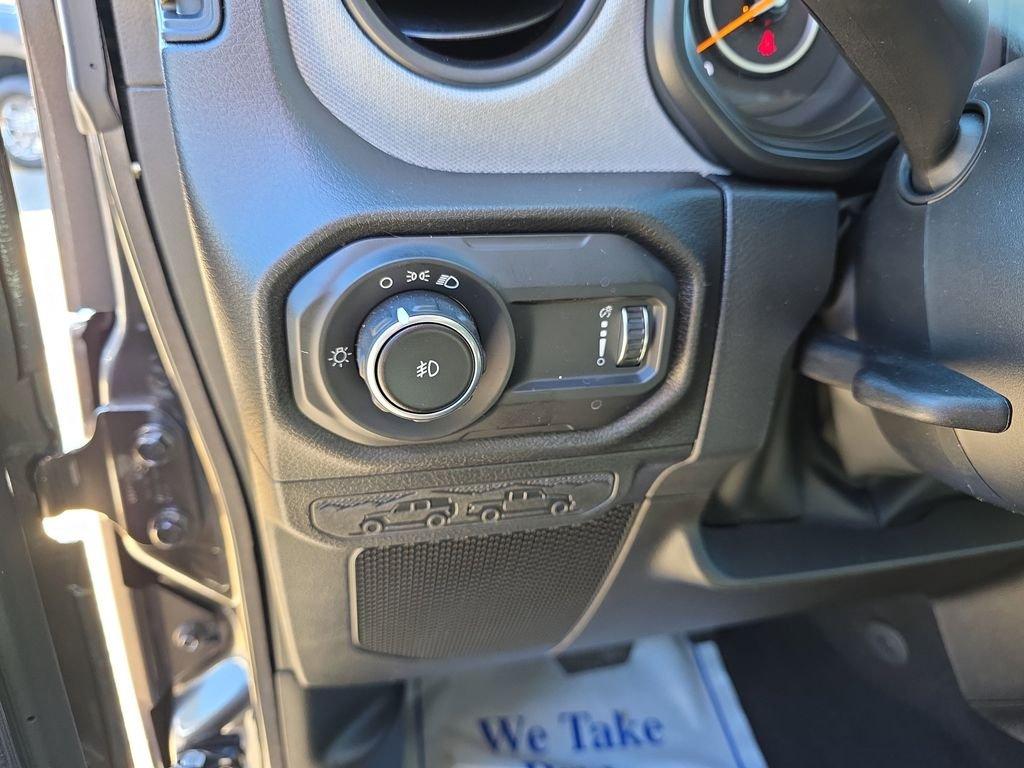 Jeep Wrangler Sport - Thumbnail 19