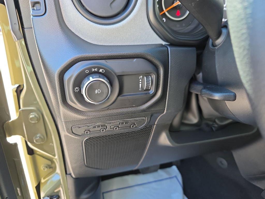 Jeep Wrangler Sport - Thumbnail 19