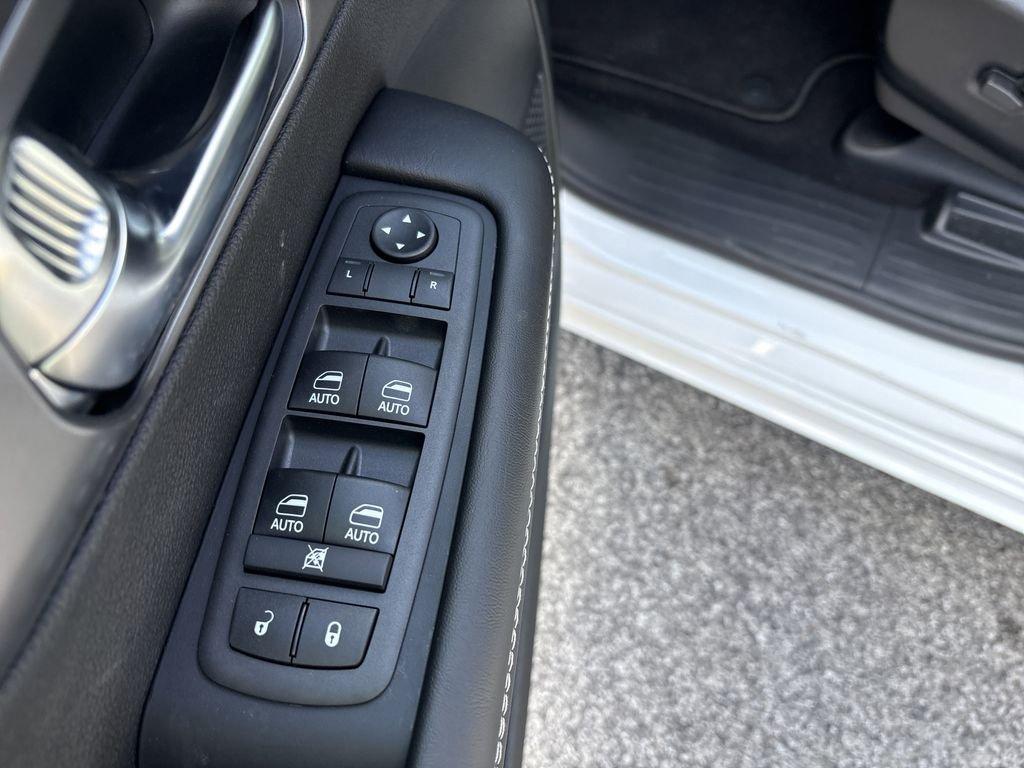 Chrysler Pacifica Select - Thumbnail 15