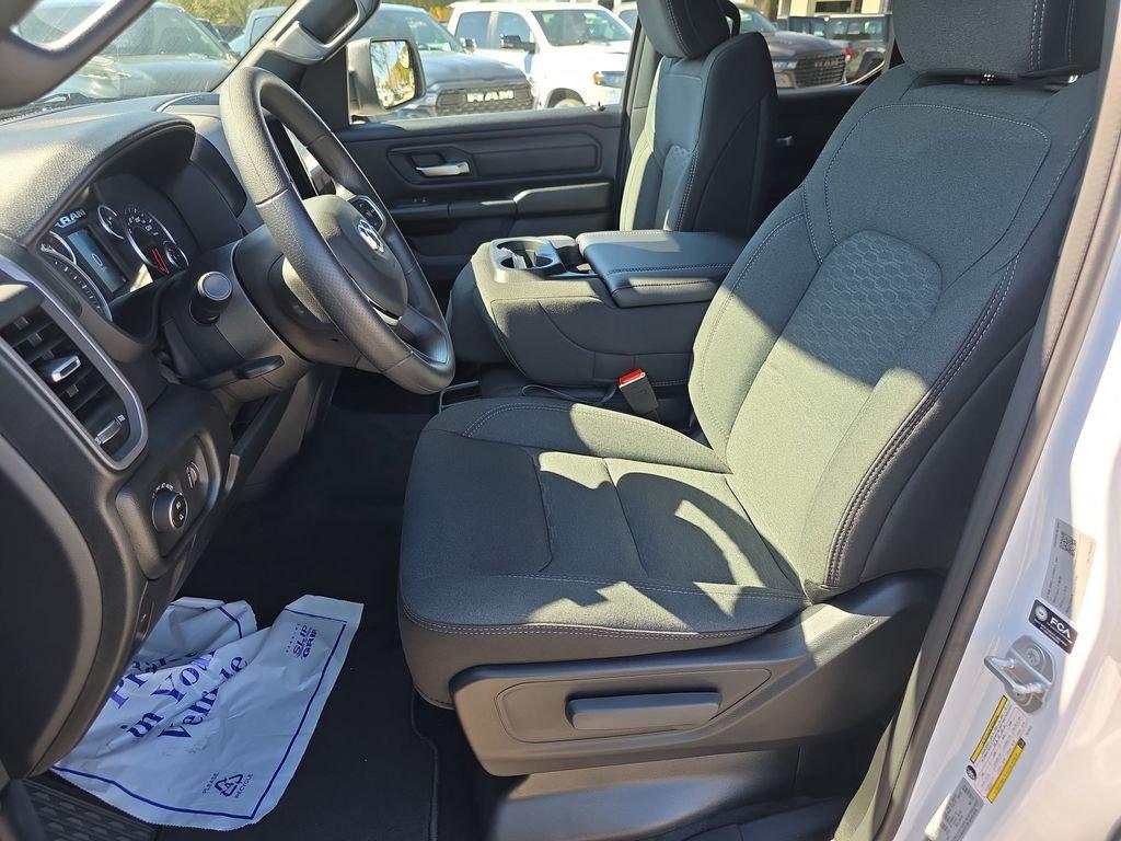 Ram 1500 Express - Thumbnail 13