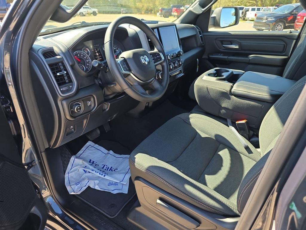 Ram 1500 Express - Thumbnail 12