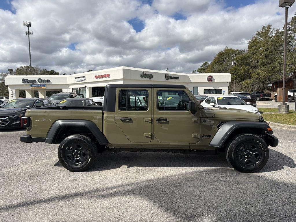 Jeep Gladiator Sport - Thumbnail 5