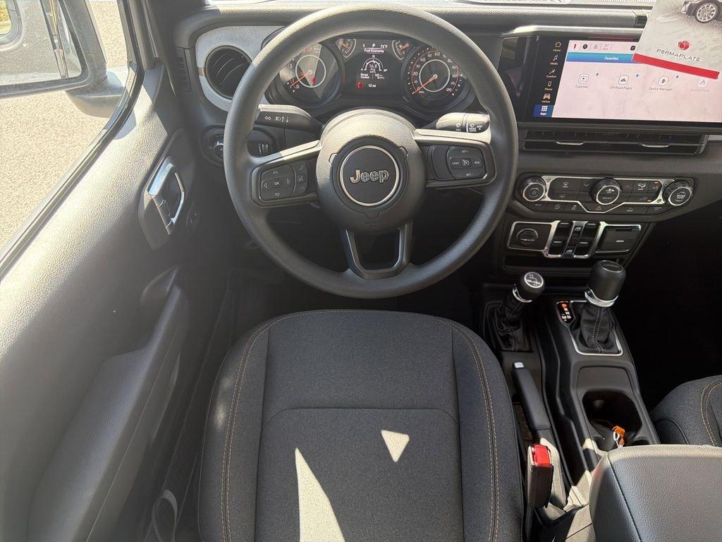 Jeep Gladiator Sport - Thumbnail 17