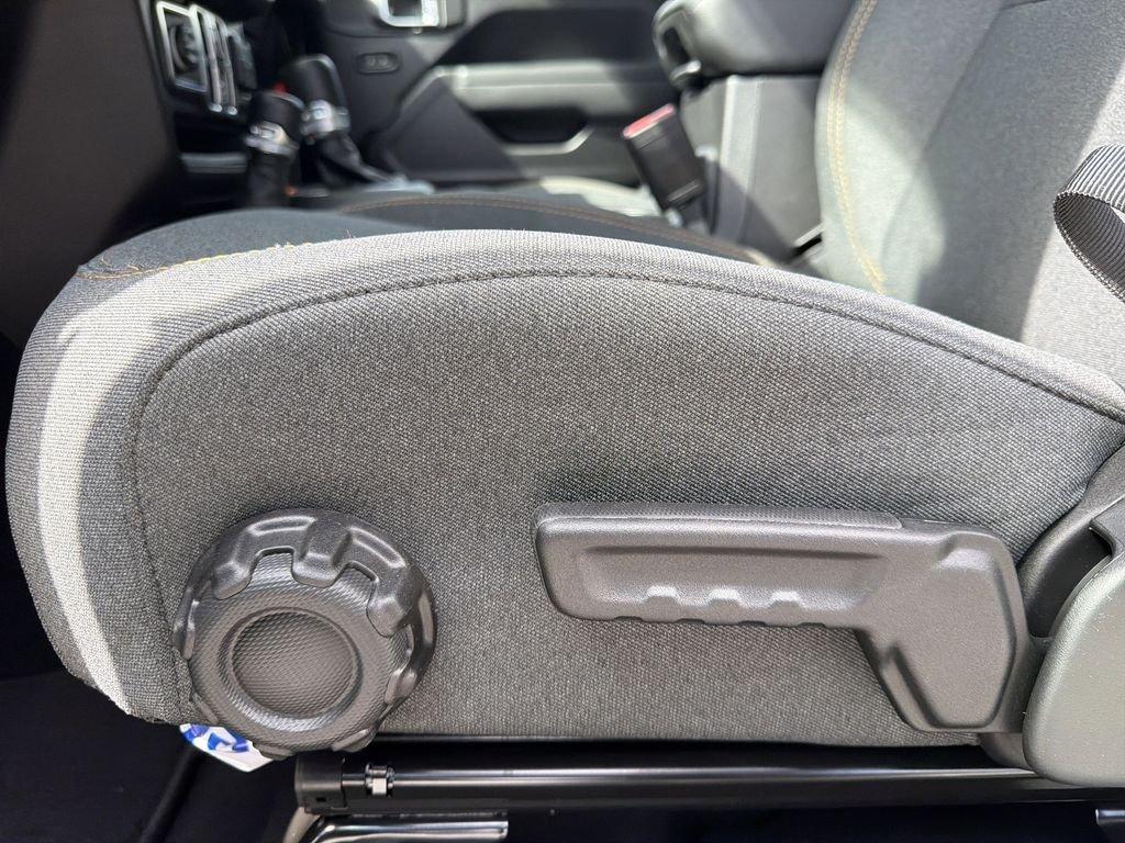 Jeep Wrangler Sport S - Thumbnail 14