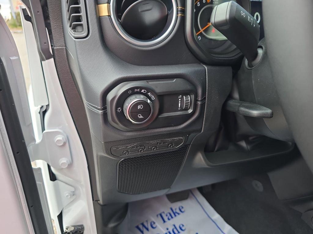 Jeep Gladiator Sahara - Thumbnail 20