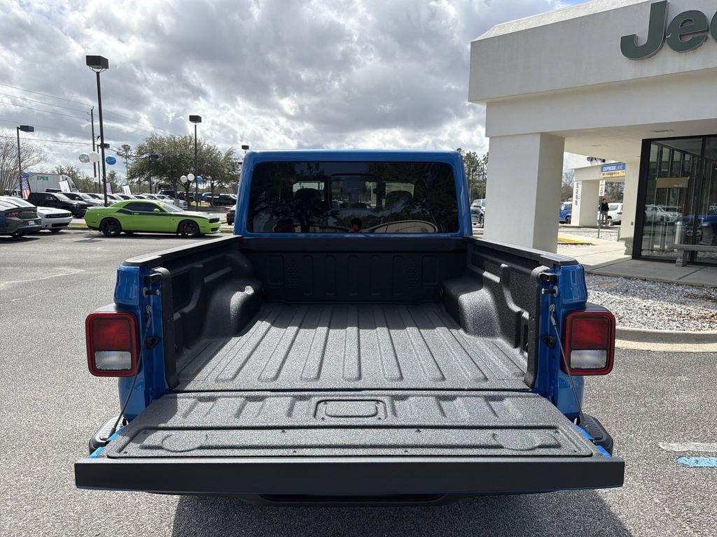 Jeep Gladiator Sahara - Thumbnail 19