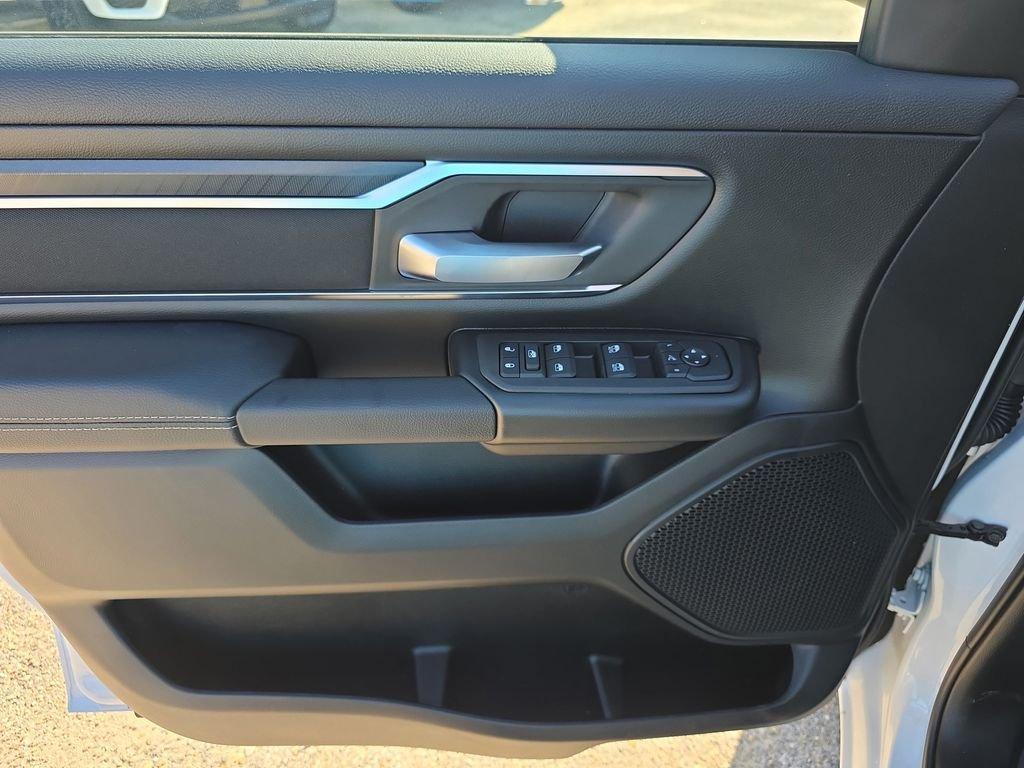 Ram 1500 Big Horn/Lone Star - Thumbnail 19