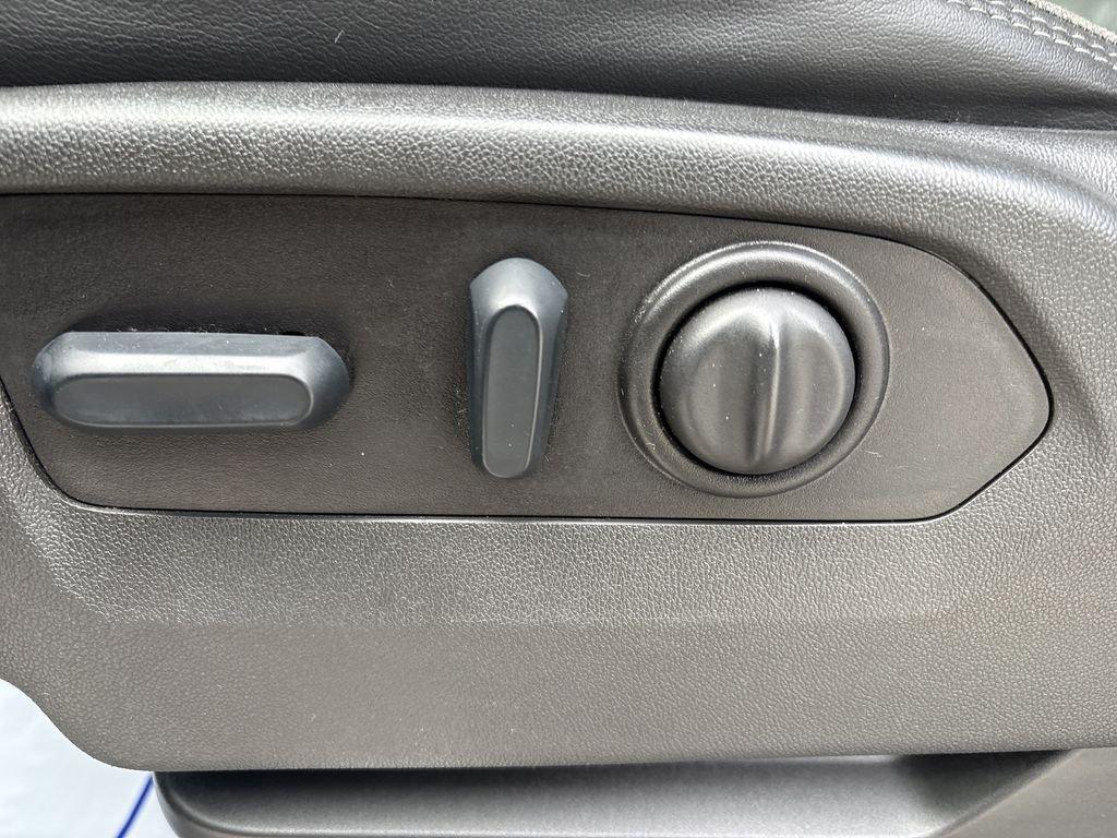 Chevrolet Silverado 2500Hd High Country - Thumbnail 14