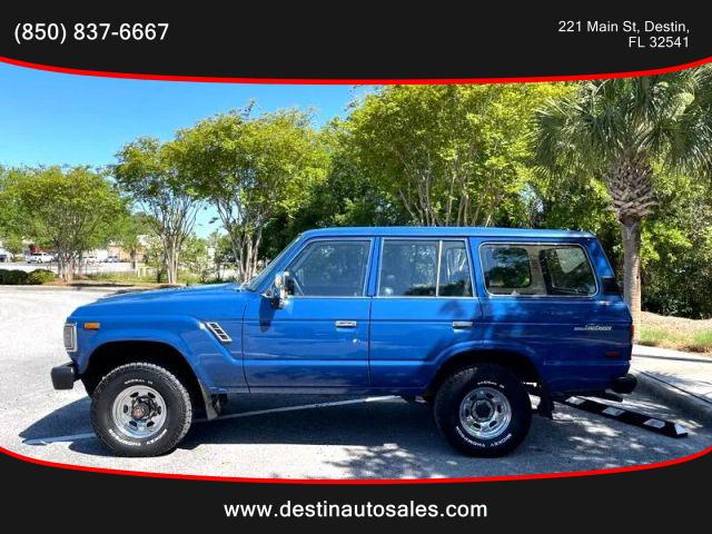 Toyota Land Cruiser - View 1