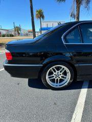 Bmw 7 Series - Thumbnail 15