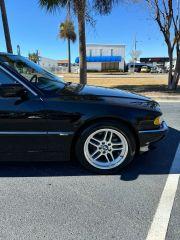 Bmw 7 Series - Thumbnail 16