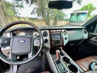 Ford Expedition El - Thumbnail 3