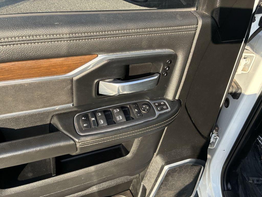 Ram 2500 Laramie 4Wd 4D Crew Cab - Thumbnail 16