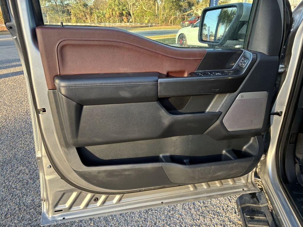 Ford F-150 Lariat 4Wd 4D Supercrew - Thumbnail 16