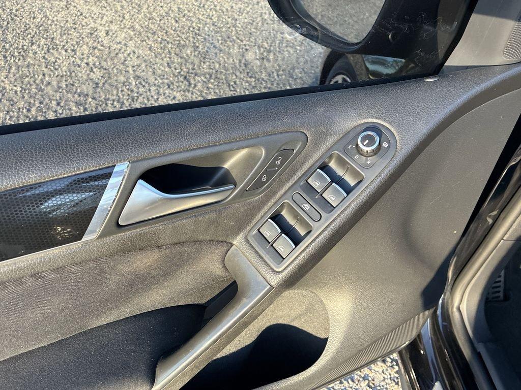 Volkswagen Gti Driver'S Edition Fwd 4D Hatchback - Thumbnail 17