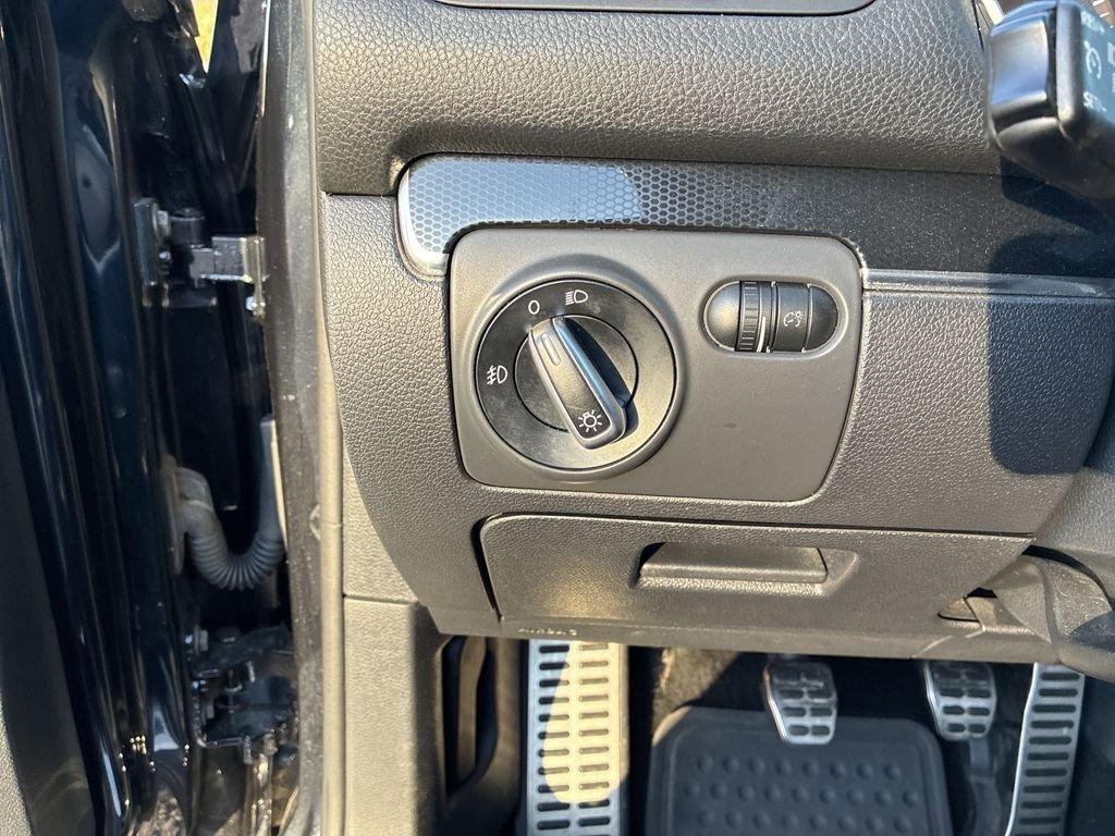 Volkswagen Gti Driver'S Edition Fwd 4D Hatchback - Thumbnail 18