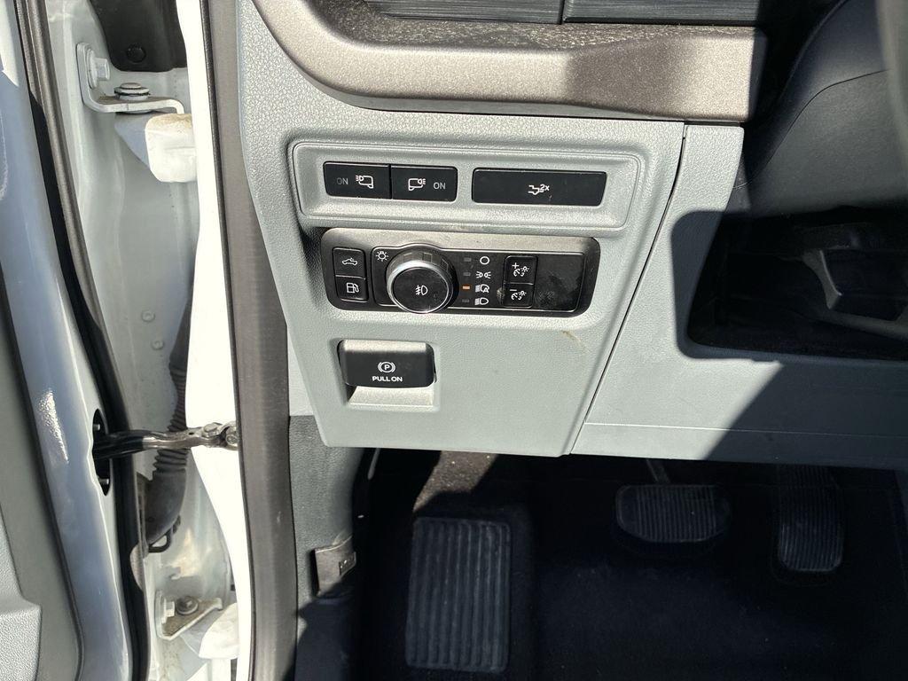 Ford F-150 Xlt 4Wd 4D Supercrew - Thumbnail 18