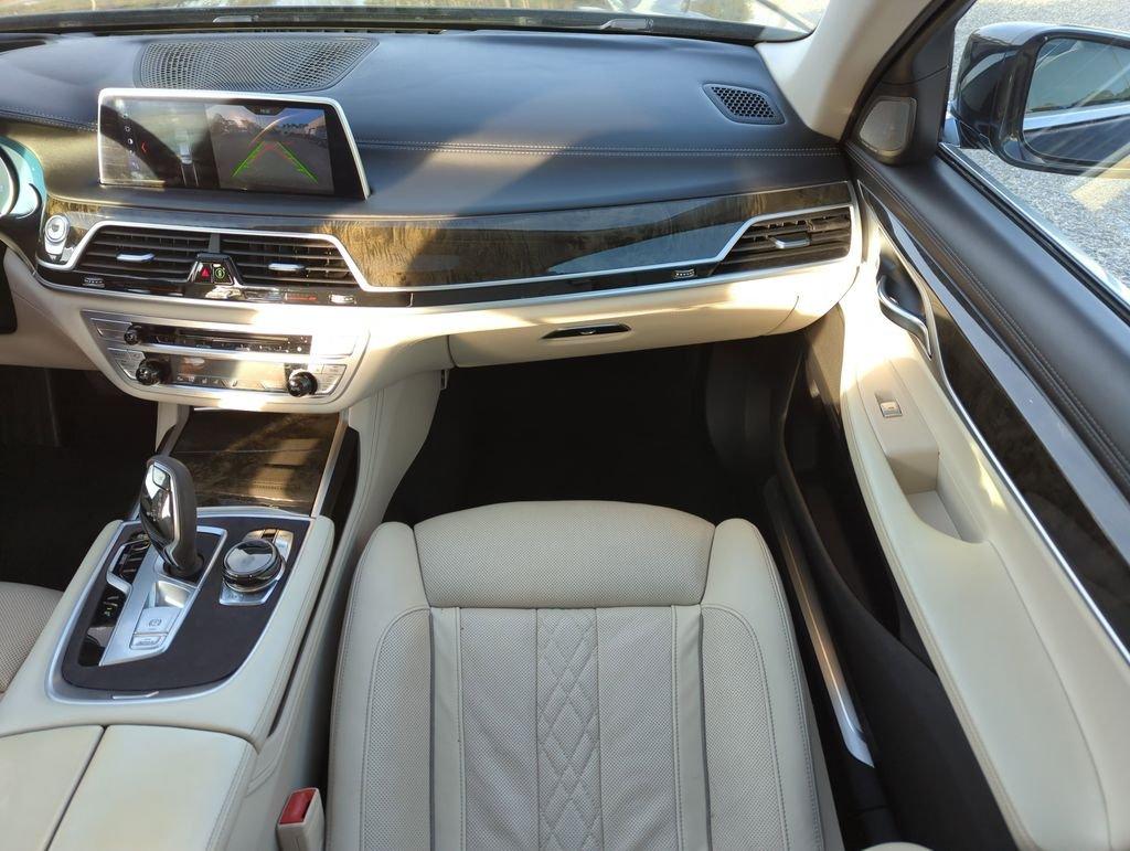 Bmw 7 Series 740E Xdrive Iperformance Awd 4D Sedan - Thumbnail 17