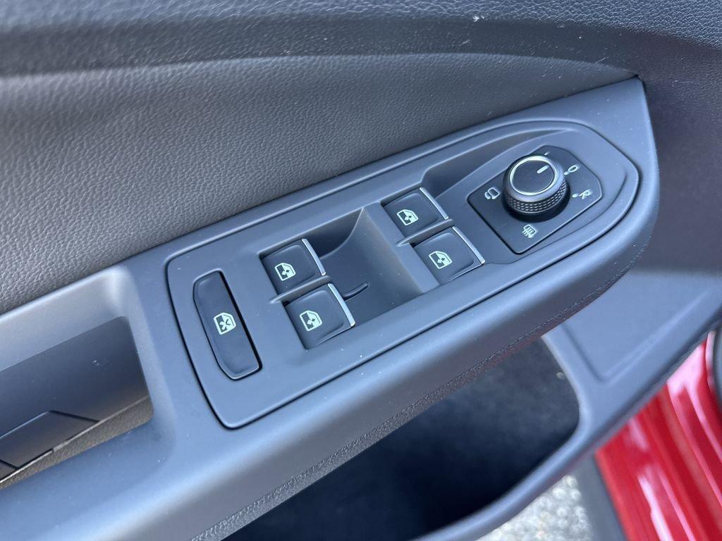 Volkswagen Golf Gti 2.0T Se Fwd 4D Hatchback - Thumbnail 20