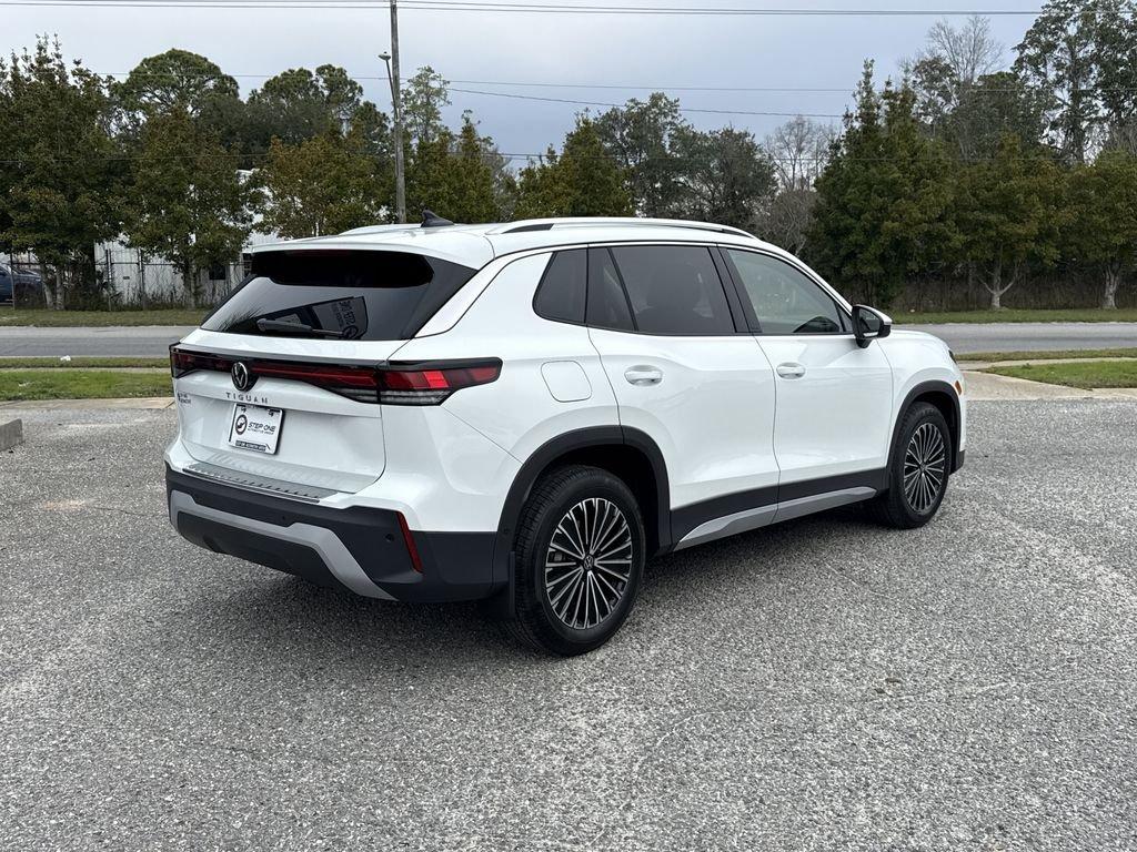 Volkswagen Tiguan 2.0T S Fwd 4D Sport Utility - Thumbnail 8