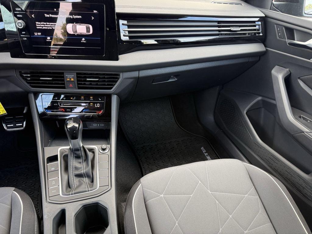 Volkswagen Jetta 1.5T Sport Fwd 4D Sedan - Thumbnail 16