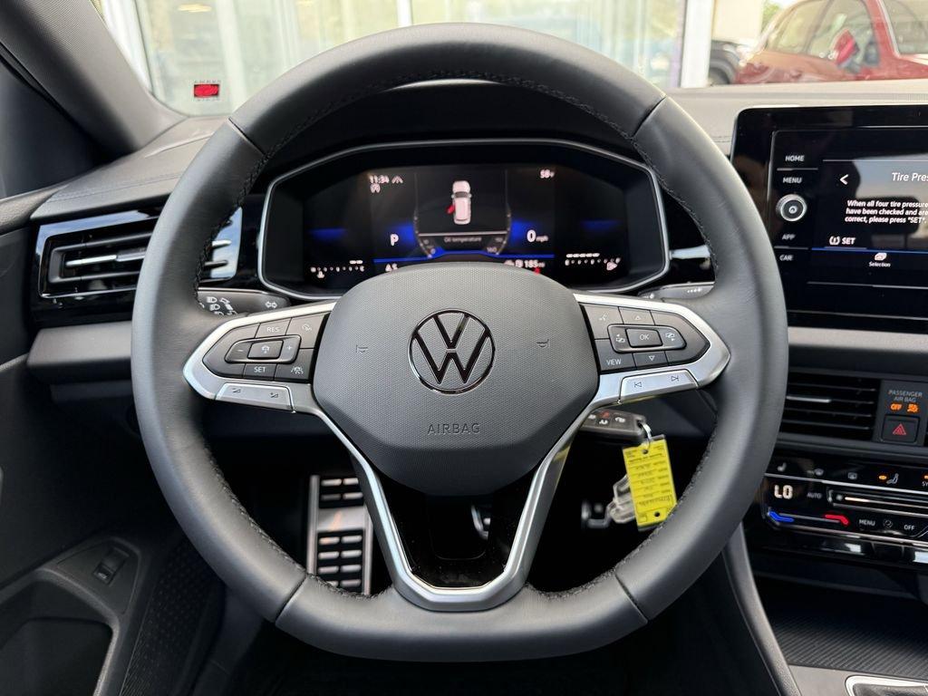 Volkswagen Jetta 1.5T Sport Fwd 4D Sedan - Thumbnail 17