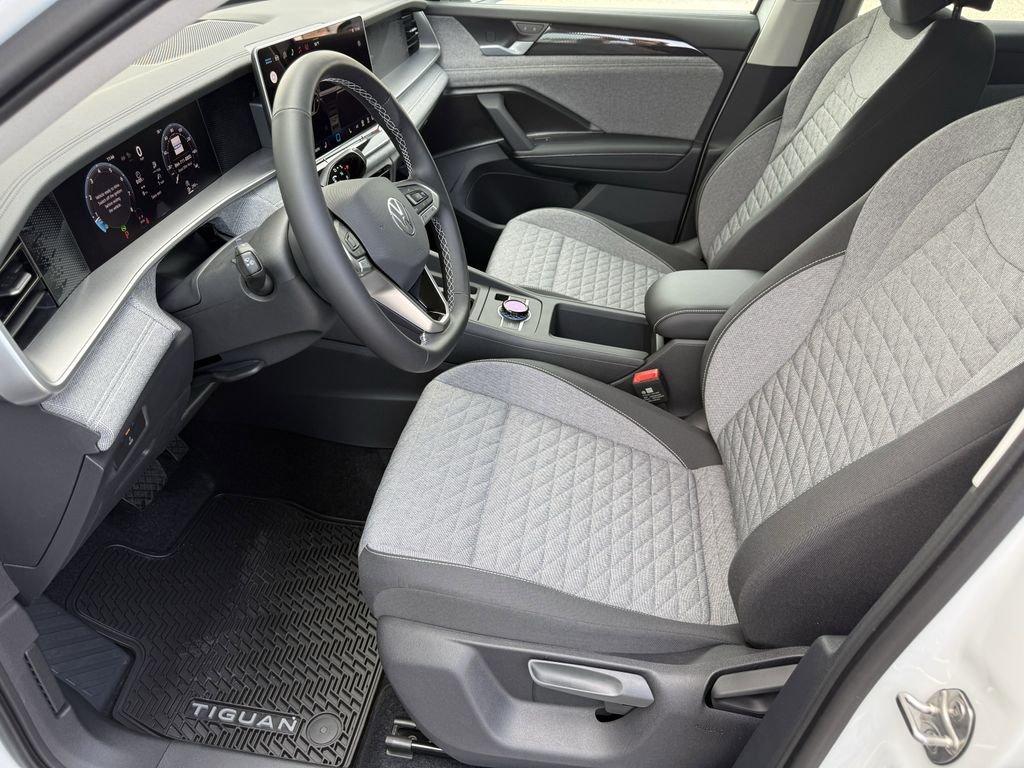 Volkswagen Tiguan 2.0T S Fwd 4D Sport Utility - Thumbnail 13