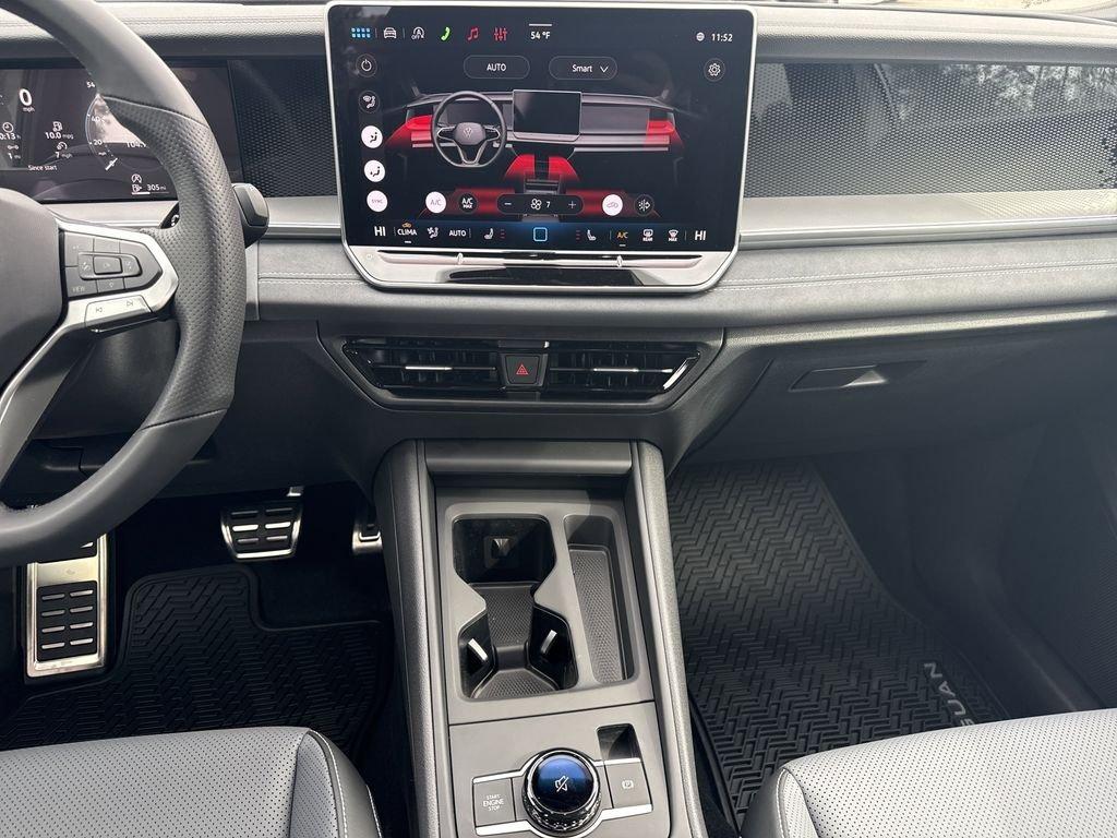 Volkswagen Tiguan 2.0T Se R-Line Black Fwd 4D Sport Utility - Thumbnail 16