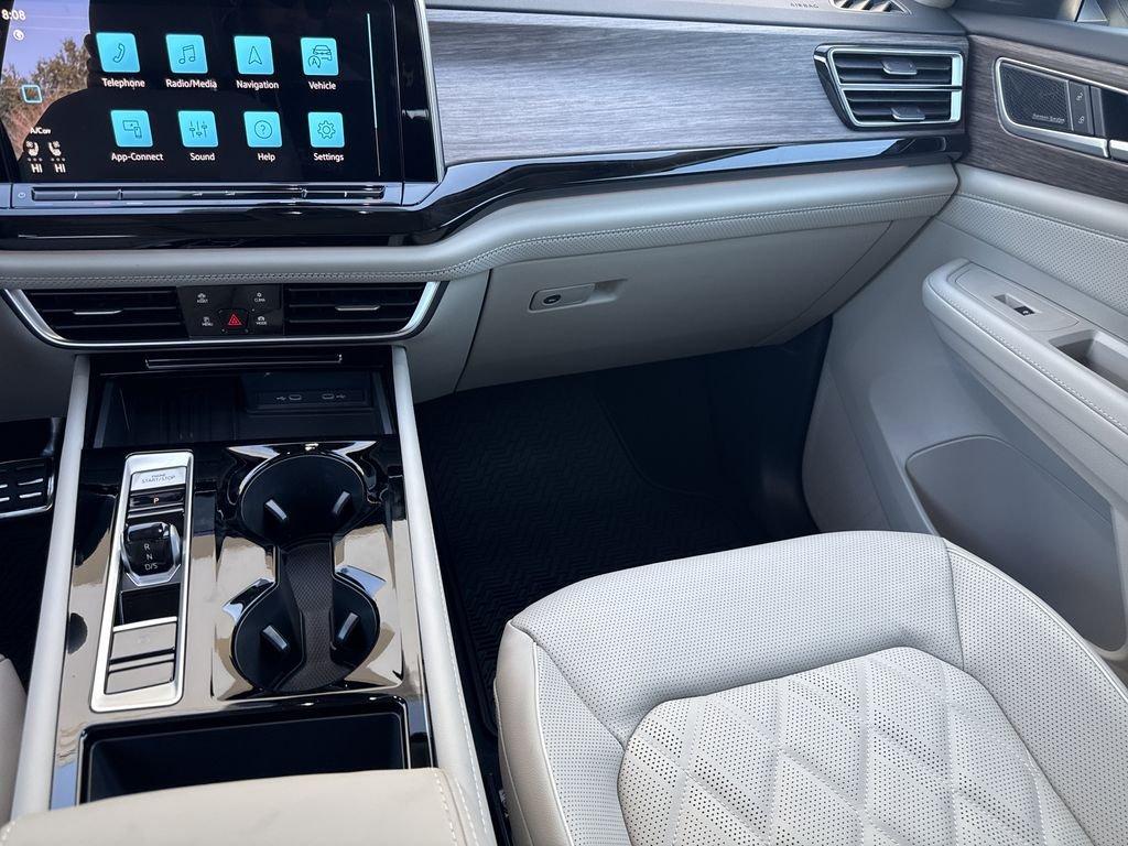 Volkswagen Atlas 2.0T Sel Premium R-Line Awd 4D Sport Utility - Thumbnail 16