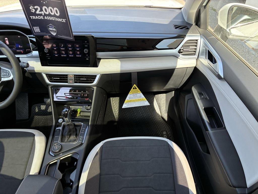 Volkswagen Taos 1.5T Se Awd 4D Sport Utility - Thumbnail 17