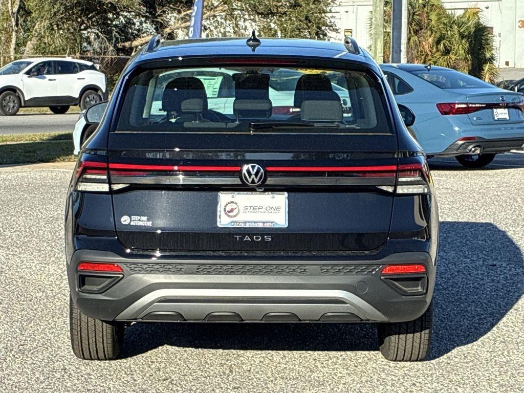 Volkswagen Taos 1.5T S Fwd 4D Sport Utility - Thumbnail 7