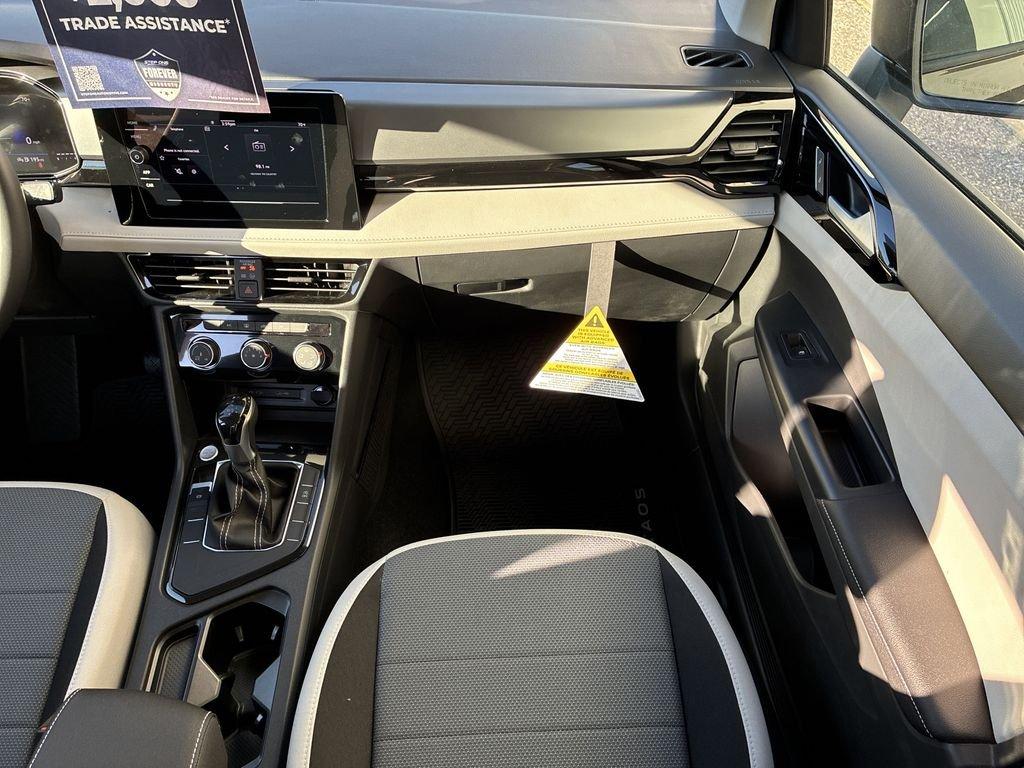 Volkswagen Taos 1.5T S Fwd 4D Sport Utility - Thumbnail 17