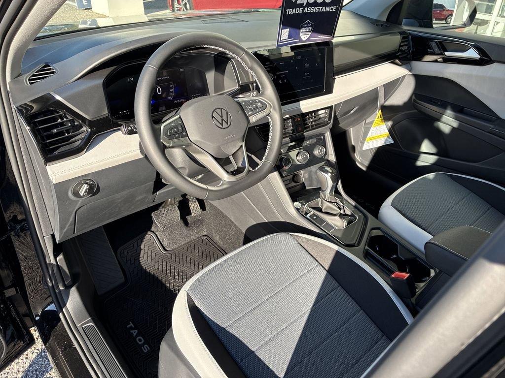 Volkswagen Taos 1.5T S Fwd 4D Sport Utility - Thumbnail 12