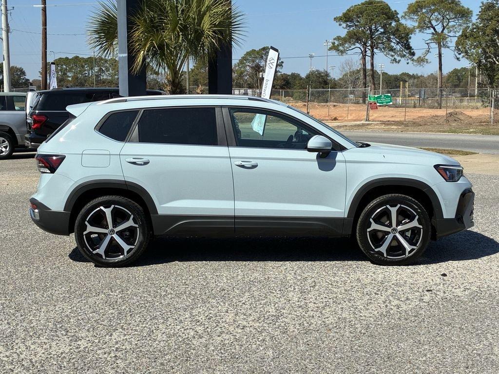 Volkswagen Taos 1.5T Sel Awd 4D Sport Utility - Thumbnail 9