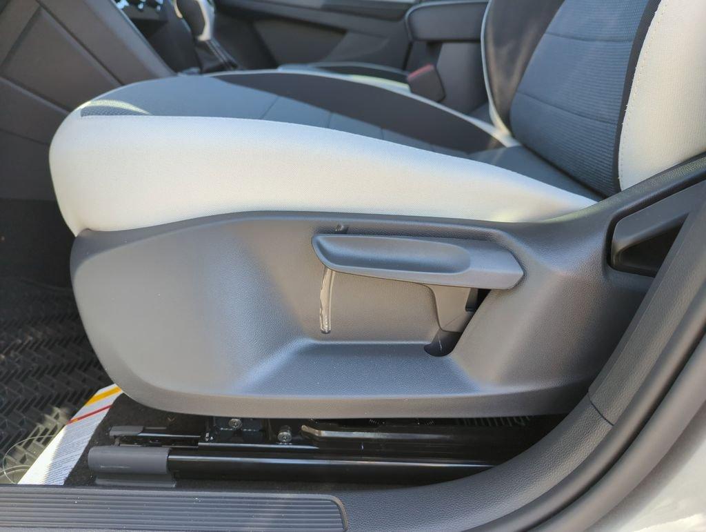 Volkswagen Taos 1.5T S Fwd 4D Sport Utility - Thumbnail 14