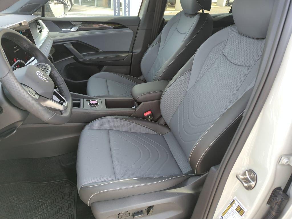 Volkswagen Tiguan 2.0T Se R-Line Black Awd 4D Sport Utility - Thumbnail 13