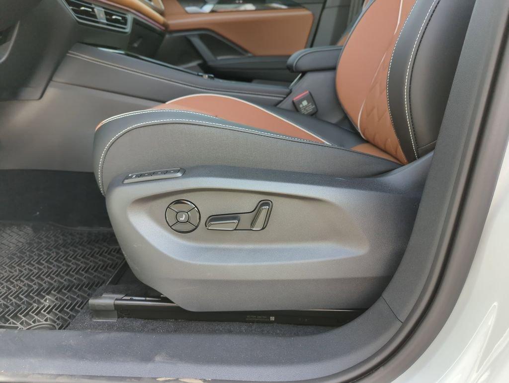 Volkswagen Tiguan 2.0T Sel R-Line Turbo Awd 4D Sport Utility - Thumbnail 14