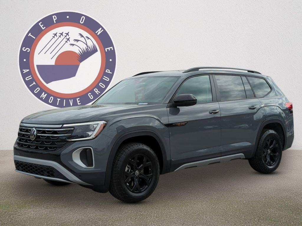 Volkswagen Atlas 2.0T Peak Edition Awd 4D Sport Utility - Thumbnail 3