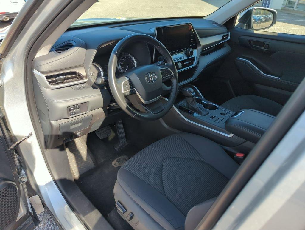 Toyota Highlander Le Awd 4D Sport Utility - Thumbnail 10
