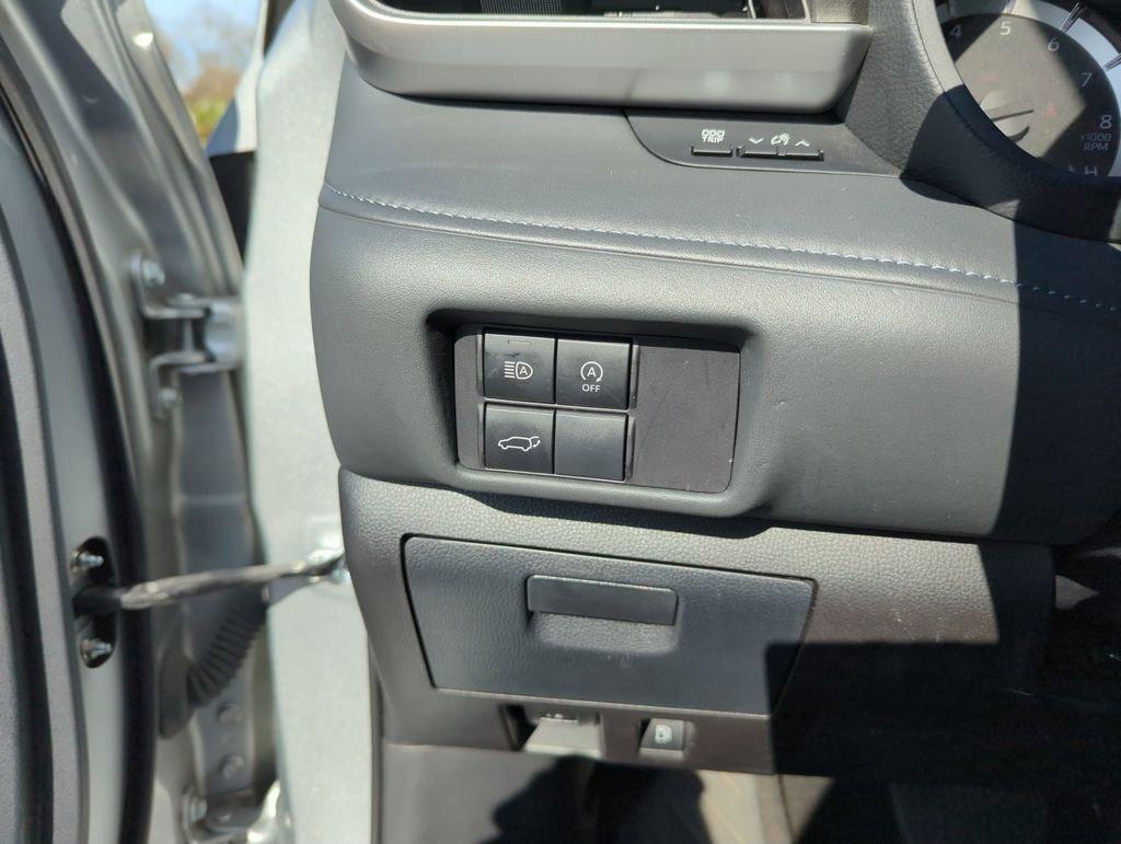 Toyota Highlander Le Awd 4D Sport Utility - Thumbnail 19