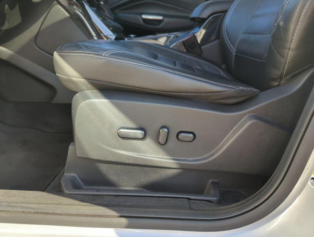 Ford Escape Titanium Fwd 4D Sport Utility - Thumbnail 14