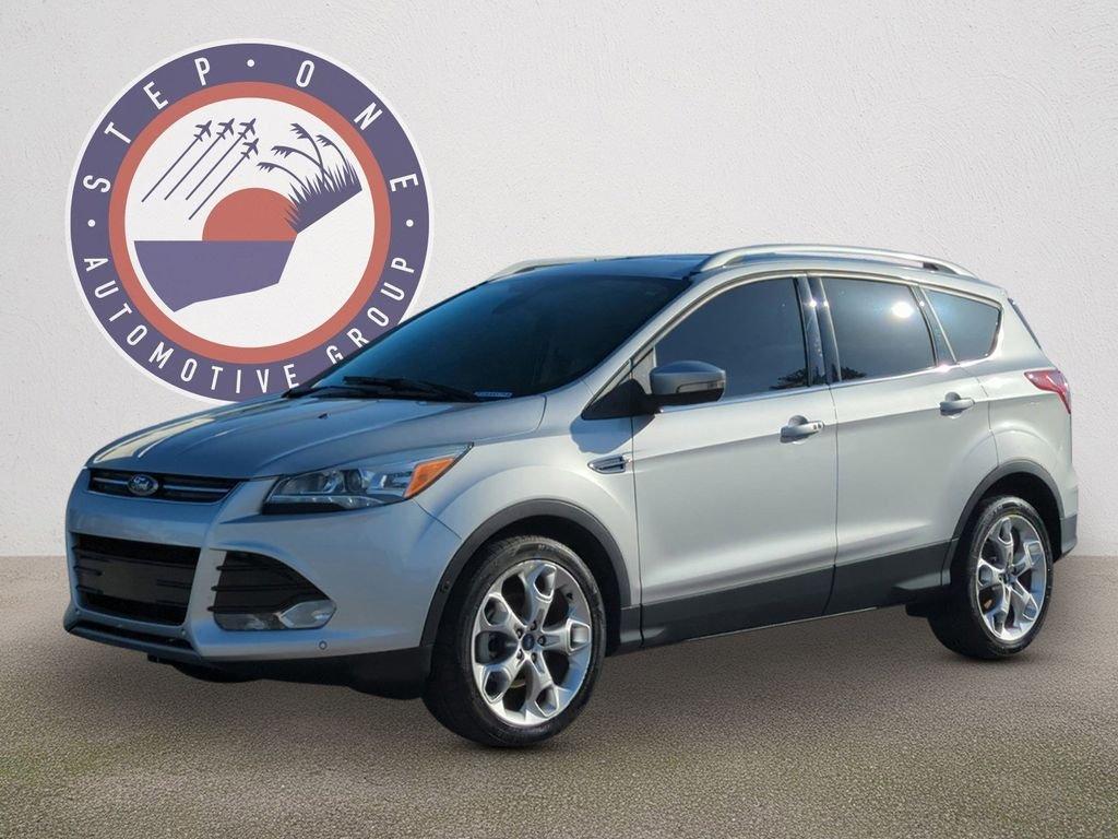 Ford Escape Titanium Fwd 4D Sport Utility - Thumbnail 3