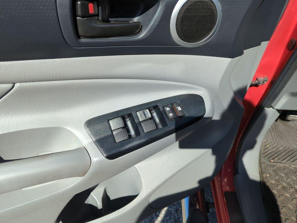 Toyota Tacoma Prerunner Rwd 4D Double Cab - Thumbnail 19