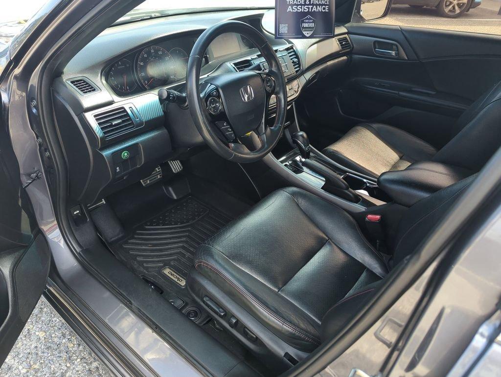 Honda Accord Sport Special Edition Fwd 4D Sedan - Thumbnail 12