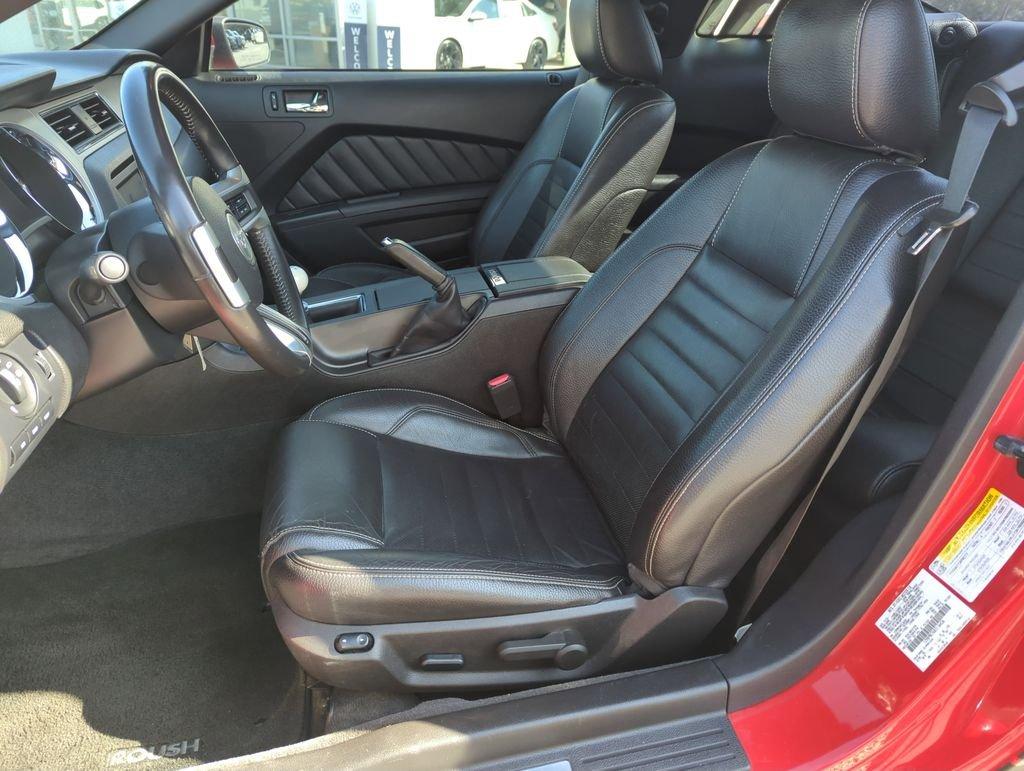 Ford Mustang Gt Premium Rwd 2D Coupe - Thumbnail 13