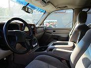 Chevrolet Tahoe Ls - Thumbnail 2