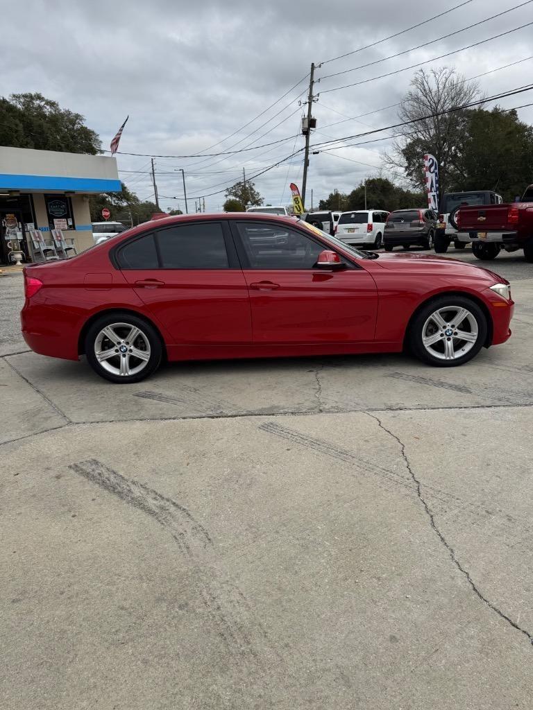 Bmw 3-Series320I Sedan - Thumbnail 2