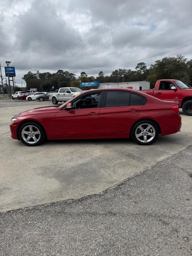 Bmw 3-Series320I Sedan - Thumbnail 6