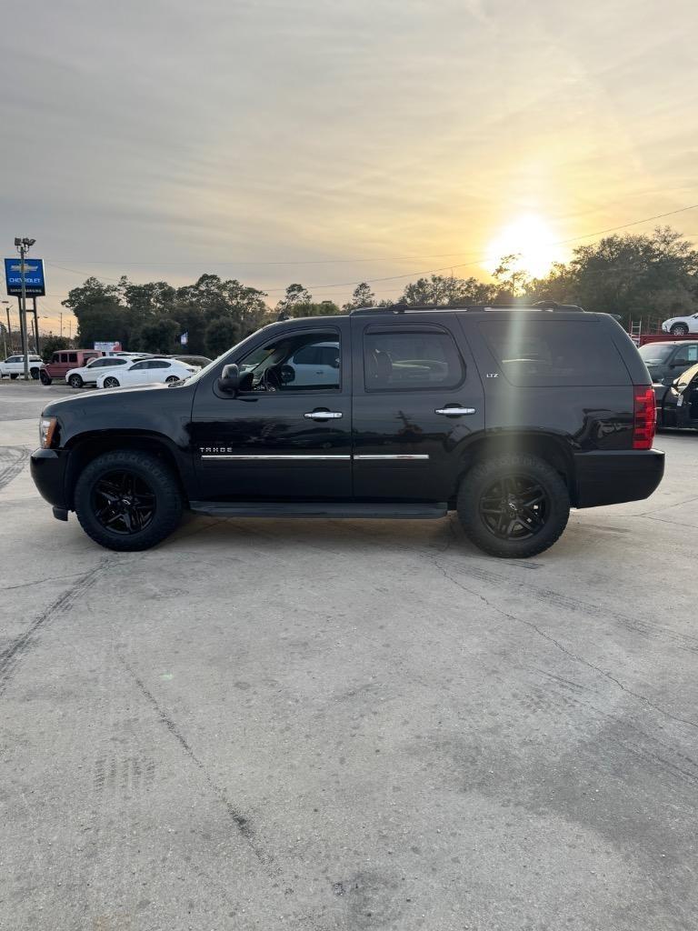 Chevrolet Tahoeltz 2Wd - Thumbnail 6